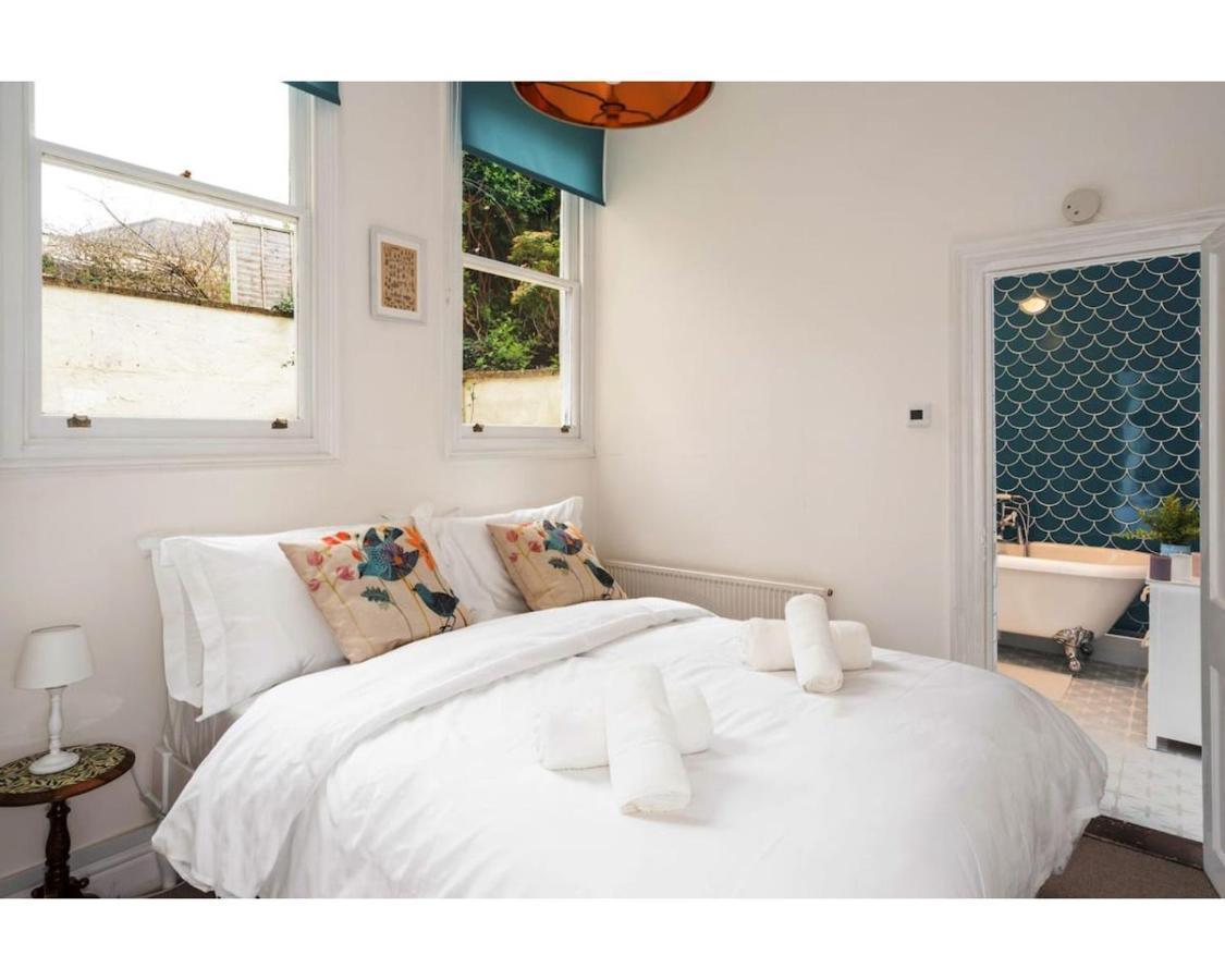 15 Vineyards Street Apartment Бат Екстериор снимка